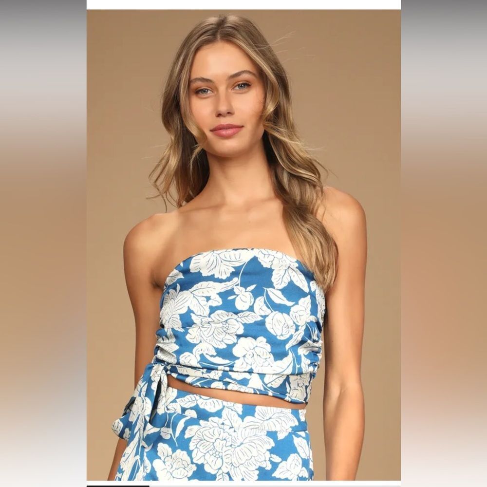 Lulus Blue Floral Print Side Tie Crop Tube Top Blue White Sz S
